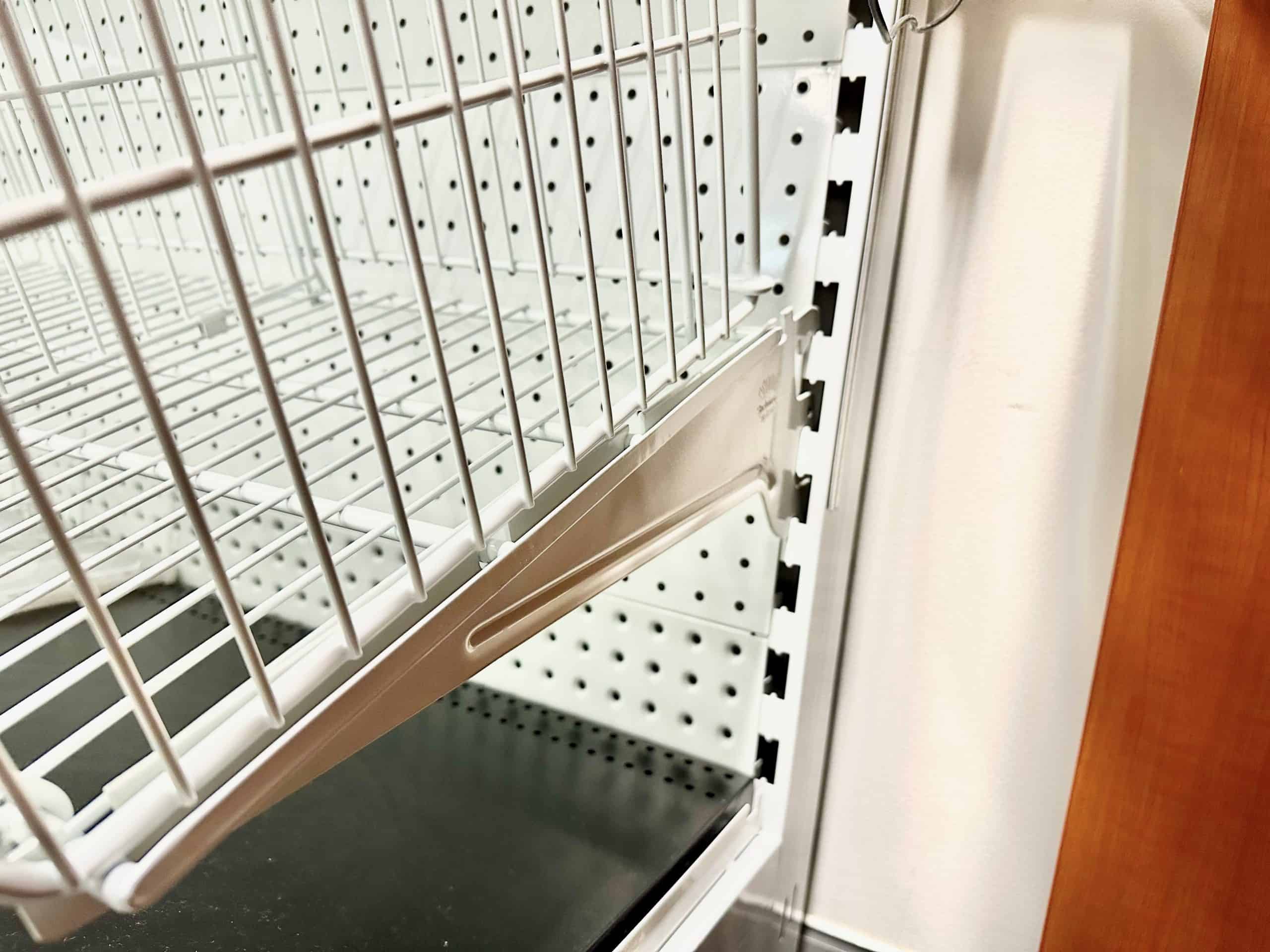 Steel basket bracket for shelving units in storage solutions, SGBB300 model, ideal for organising, durable and sturdy