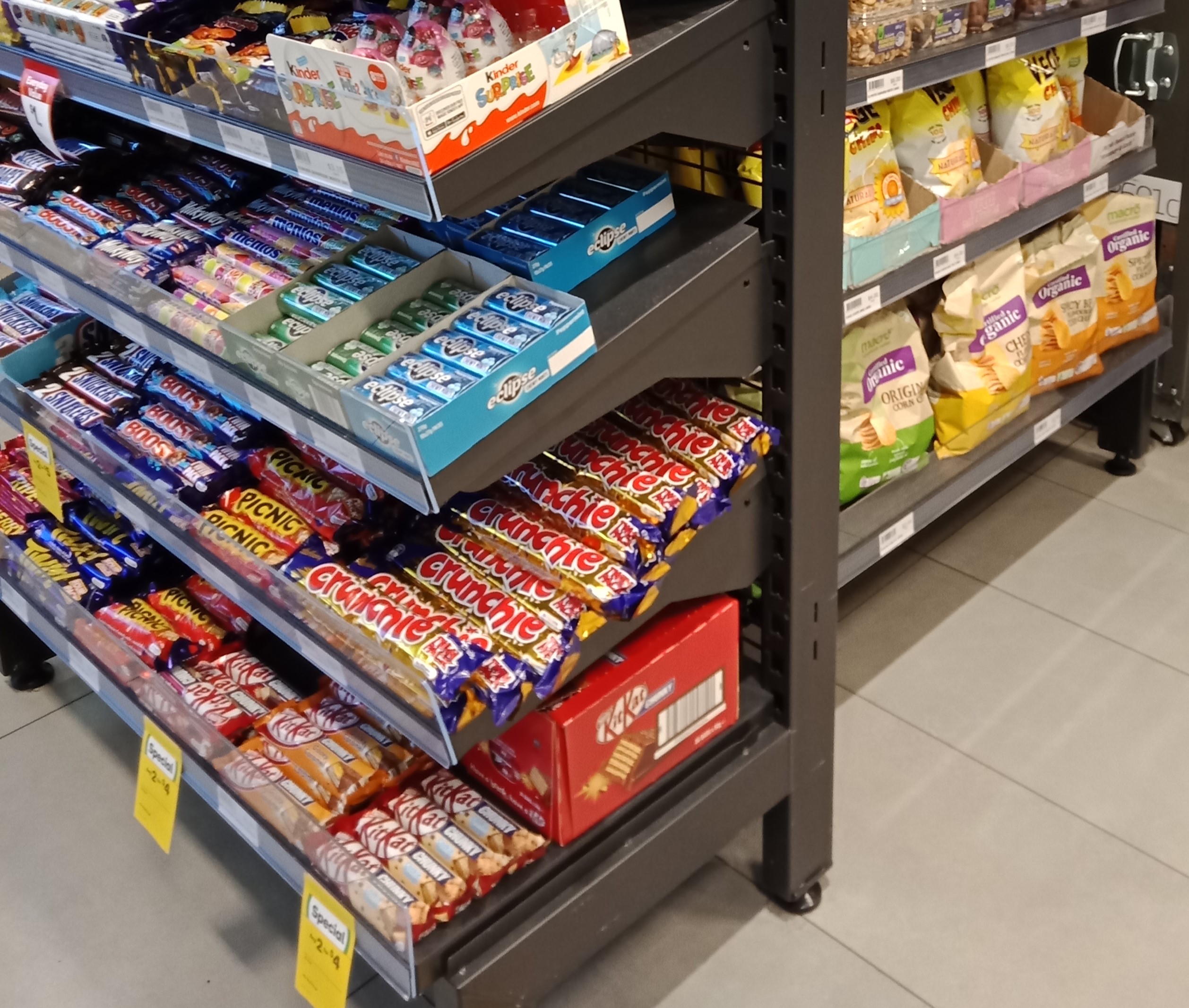 gondola shelving